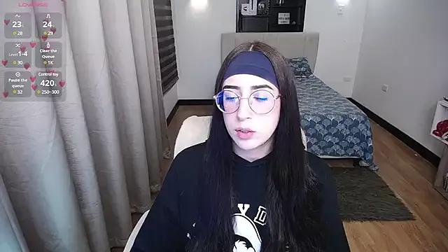 KittyCute- on StripChat 