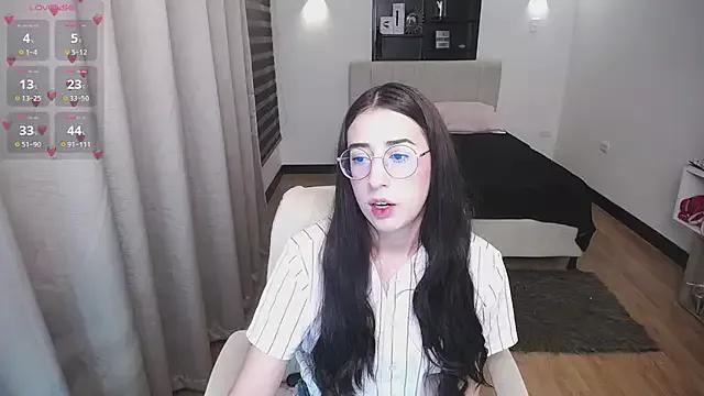 KittyCute- on StripChat 