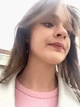 KittyQueeny on StripChat 
