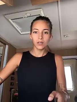 KittyXgoodass on StripChat 