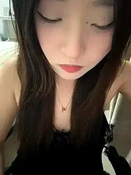 kkkiii889 on StripChat 