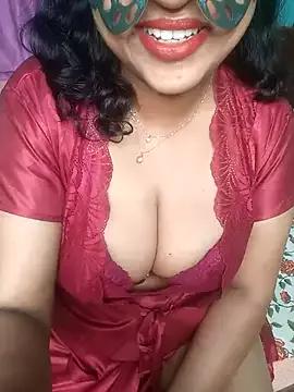 Laaly_Sona on StripChat 