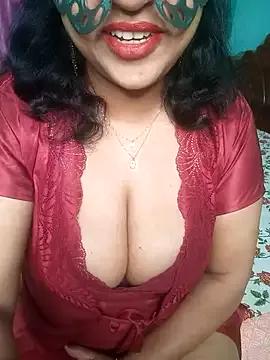 Laaly_Sona on StripChat 