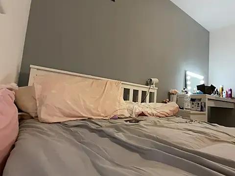 Laceyvipx — Striptease?