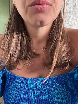 ladywithbigass — Mega long squirt nexT neighbours out