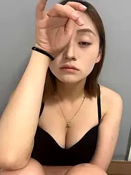 lala_v on StripChat 