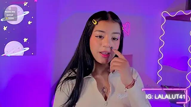Lalalutsy_tay on StripChat 