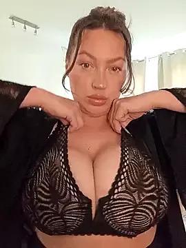 Lana-Giselle on StripChat 