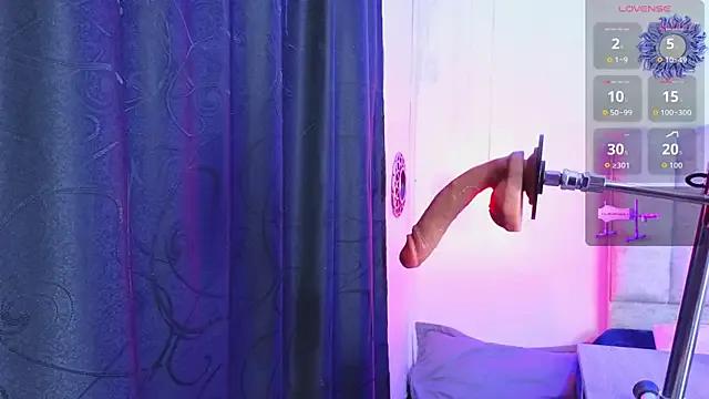 lanna_brunette on StripChat 
