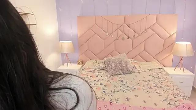Lara_Rouss_ on StripChat 