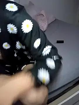 LaraGomezxx on StripChat 
