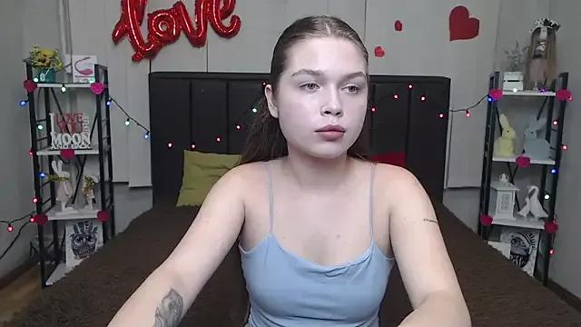 LaraPika on StripChat 