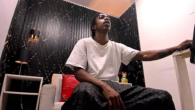 LarryCollin on StripChat 