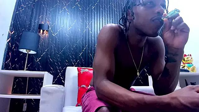 LarryCollin on StripChat 