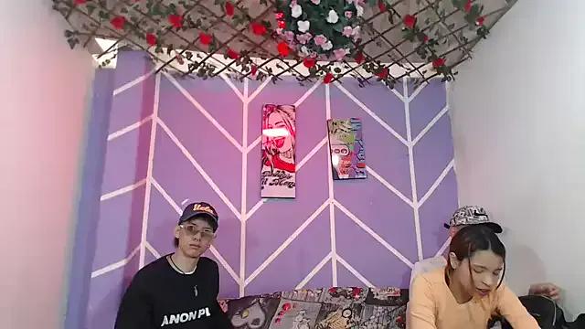 lau_and_boys18 on StripChat