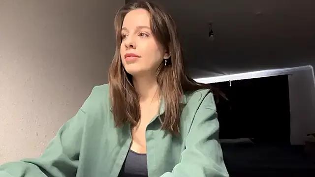 LedaSaens on StripChat