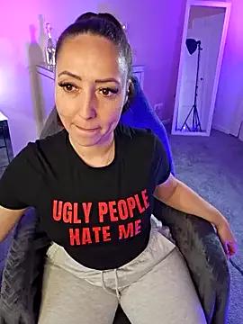 LeeTizia on StripChat 