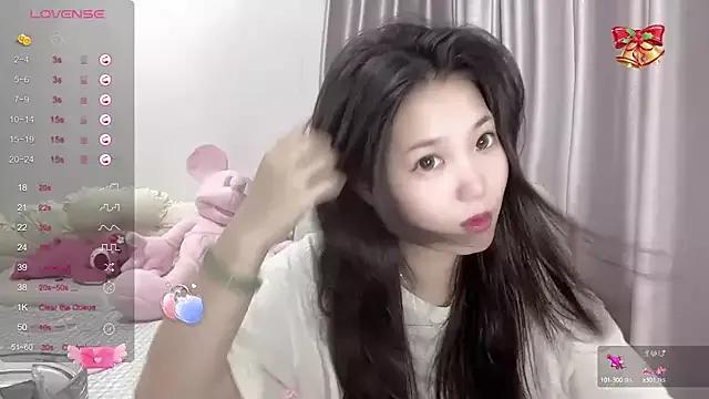 LeLe-666 on StripChat 