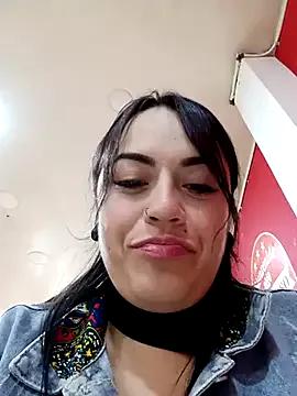 Lesly_10- on StripChat 