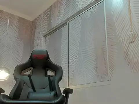 Lettyy-Sluttyy on StripChat 
