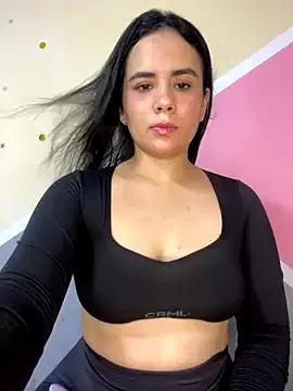 Leyna_Kenet on StripChat