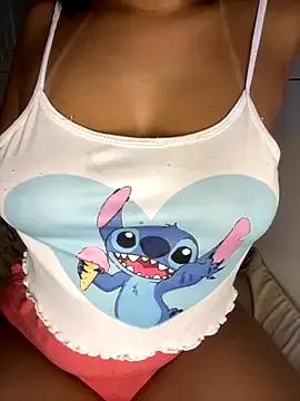 Liabrazileira on StripChat