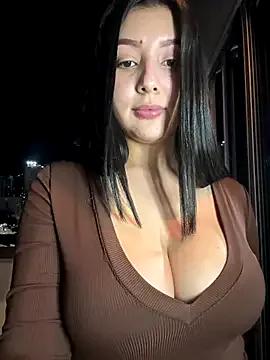 licky_lu — masturbation on the balcony