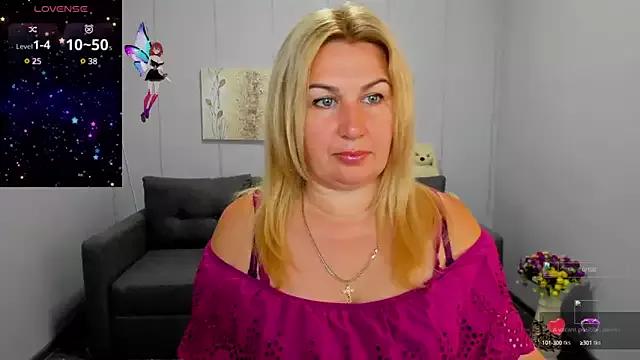 Lili_Crossi on StripChat 