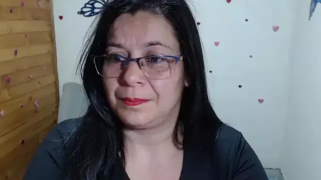 lilisa777 on StripChat 