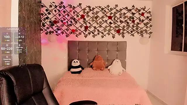 Lilith_Miller21 on StripChat 