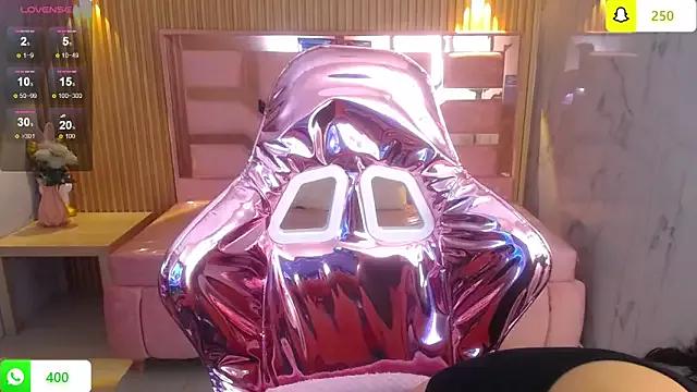 lilith_petit_sub on StripChat 