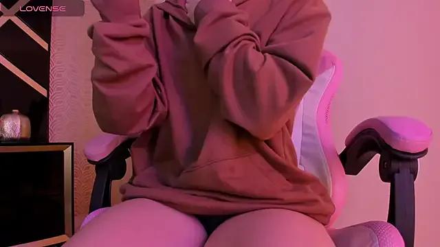 LilithCary on StripChat