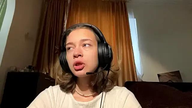 LiliVang on StripChat 