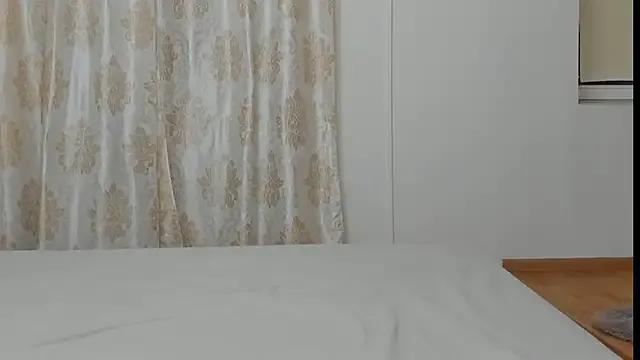 LilKinkFox on StripChat 