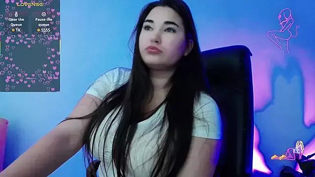 Lillianhot68 on StripChat 