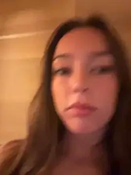 LillieOlive on StripChat 