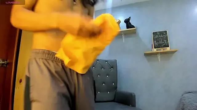 lillithss on StripChat 