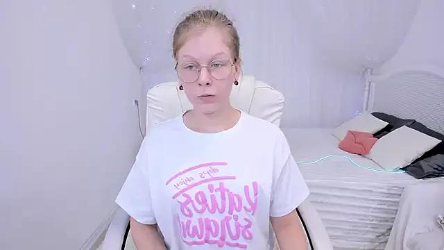 Lilly_Belly on StripChat 