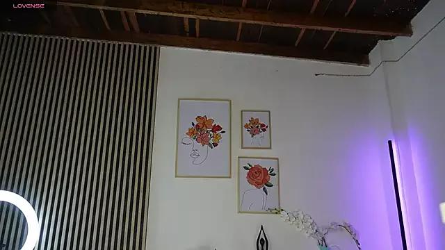LillyDolls23 on StripChat 