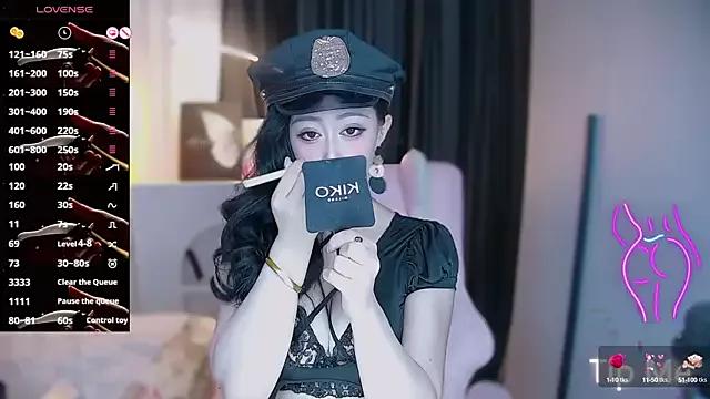 Lily0709 on StripChat 