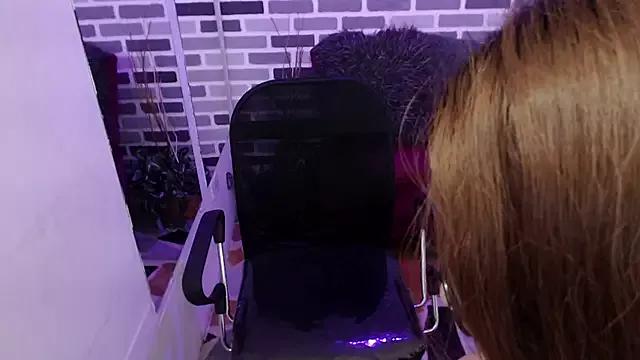 lilyponce_ on StripChat 