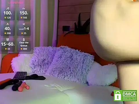 linaadvance on StripChat