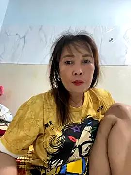 Linaannn — Freechat on StripChat