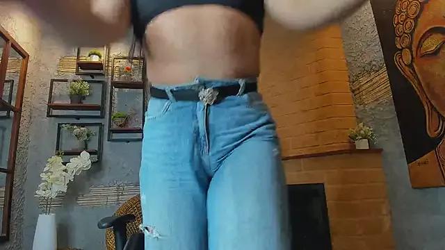 Lissascarlett on StripChat 