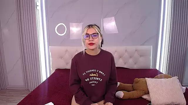 Little_Cuttie_ on StripChat 