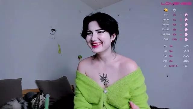 little_grinch666 on StripChat 
