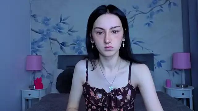 Little_moly999 on StripChat 