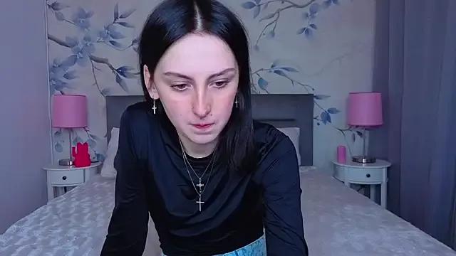 Little_moly999 on StripChat 