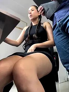 LittleDoll___ on StripChat 