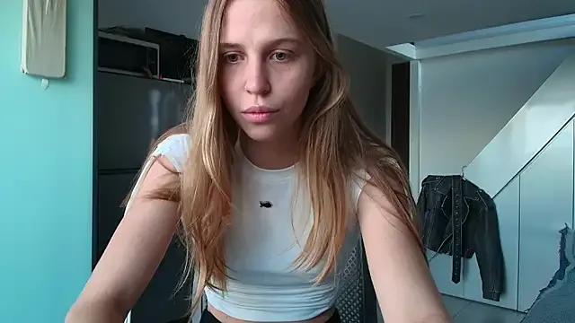 littlemolly11 on StripChat 